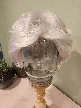 Two Short Layered Envy Wigs in Silver Blond